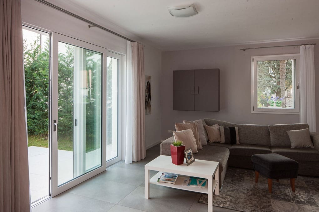 Ușă Culisantă cu ridicare din PVC Slide 7Stars Standard galerie