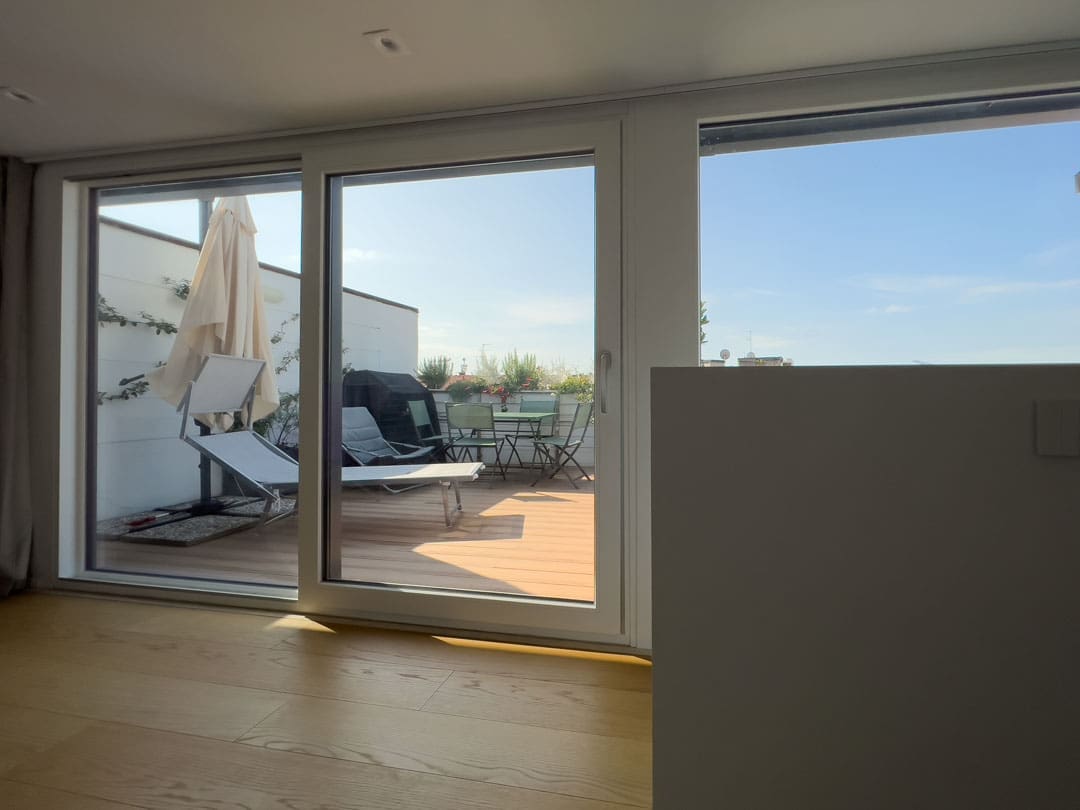 Ușă Culisantă din PVC Paysage Smart Slide 4Stars închisă