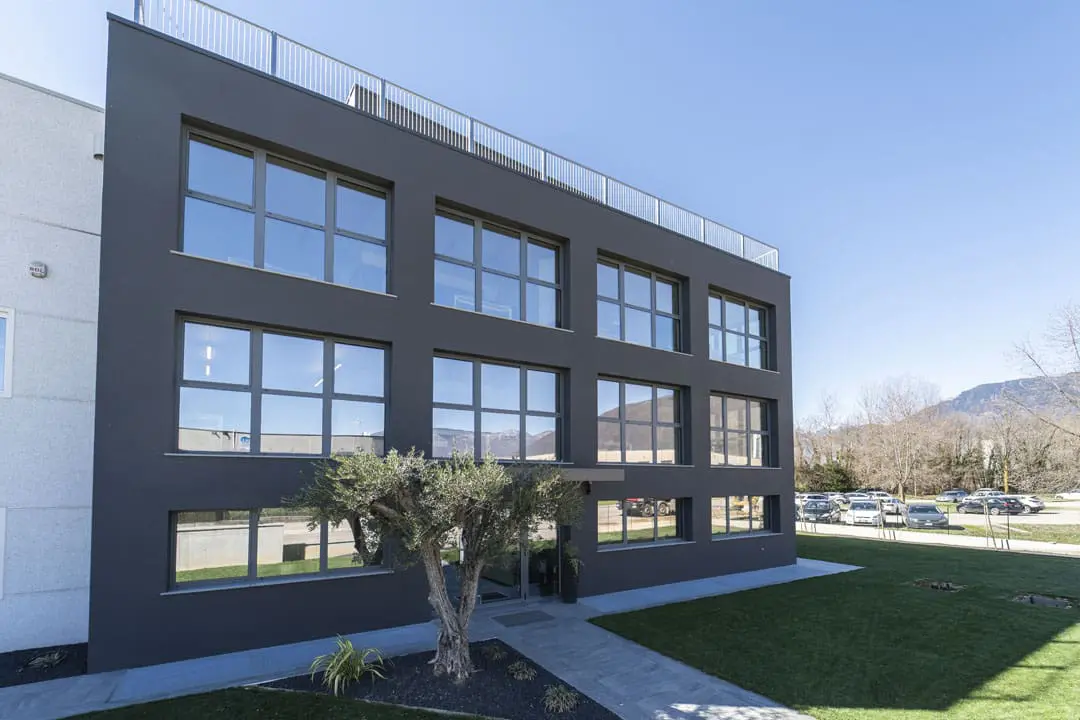 sito qfort_vicenza_Finestra 5Stars alu_vista esterna